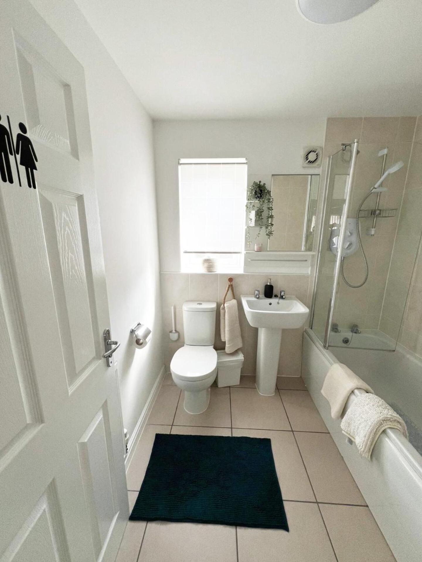 Spacious Modern 4Bd House Kingston upon Hull Bagian luar foto