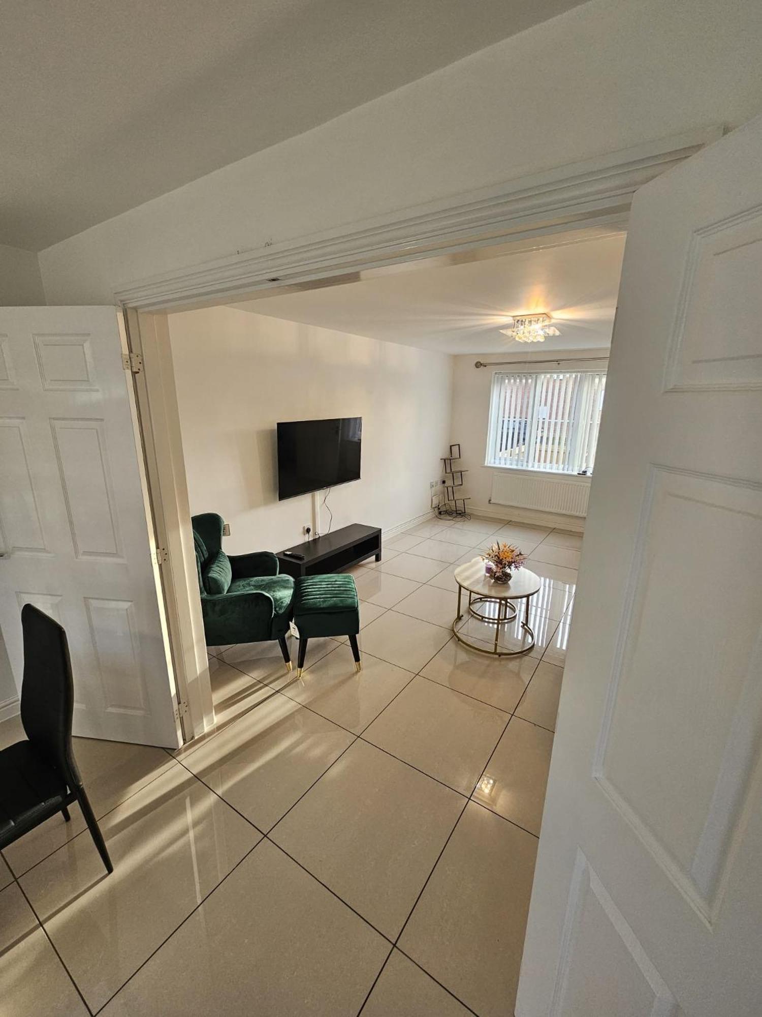Spacious Modern 4Bd House Kingston upon Hull Bagian luar foto