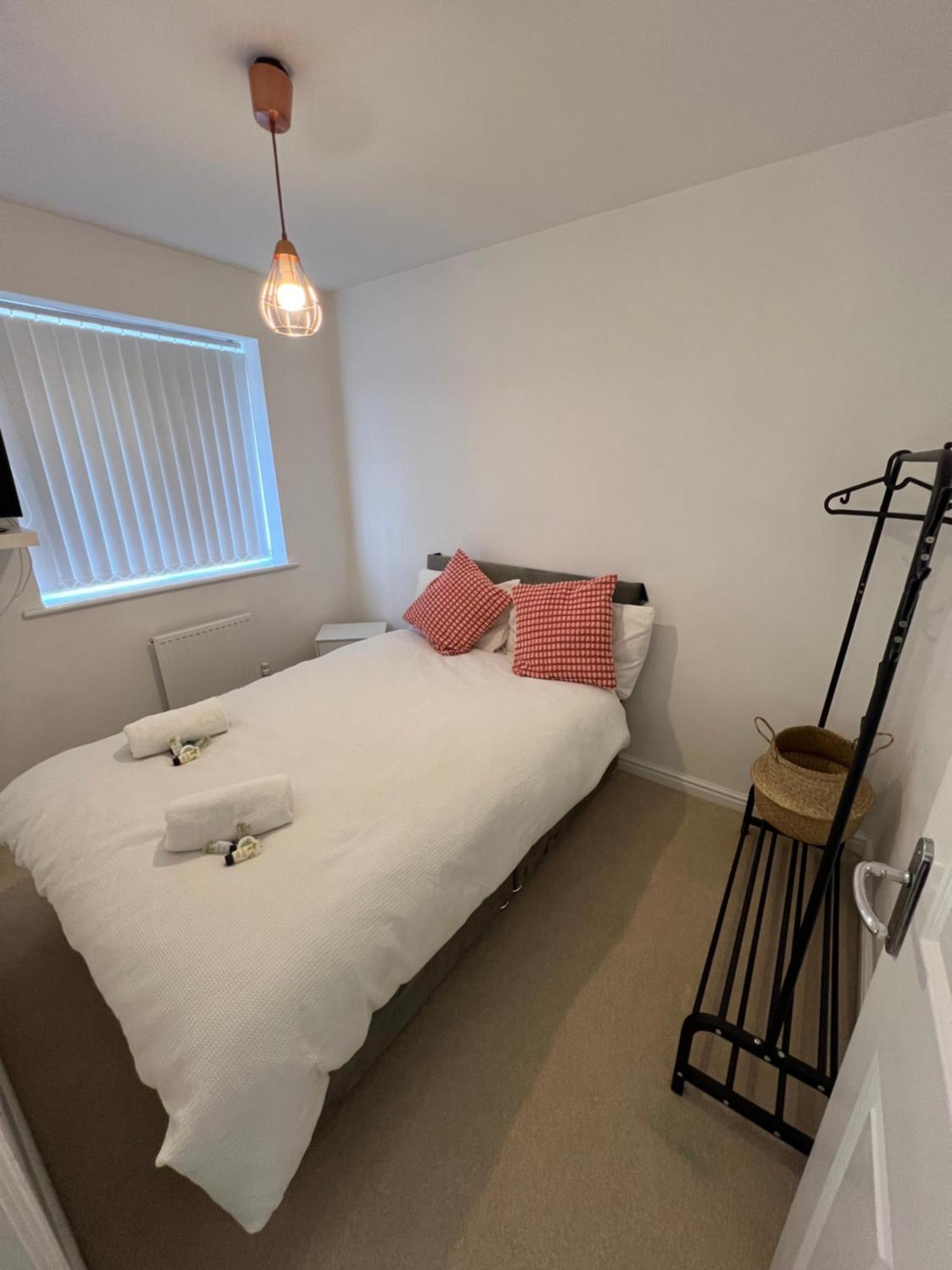 Spacious Modern 4Bd House Kingston upon Hull Bagian luar foto